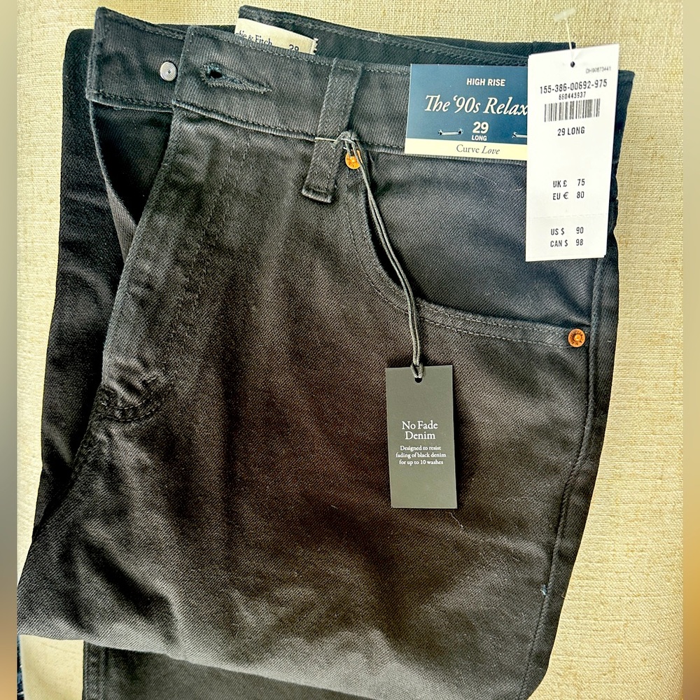 NWT A&F 90s Curve Love 29T Black